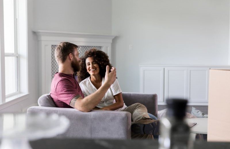 Couple TDAH ayant trouvé équilibre temps d'écran serein